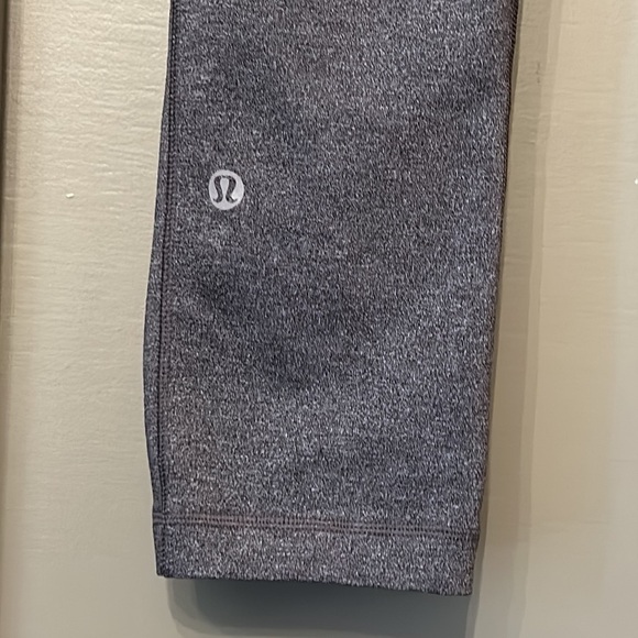 Lululemon Speed Up Crop Heathered Black 21" Inseam Running Leggings Size 4 - Picture 14 of 15